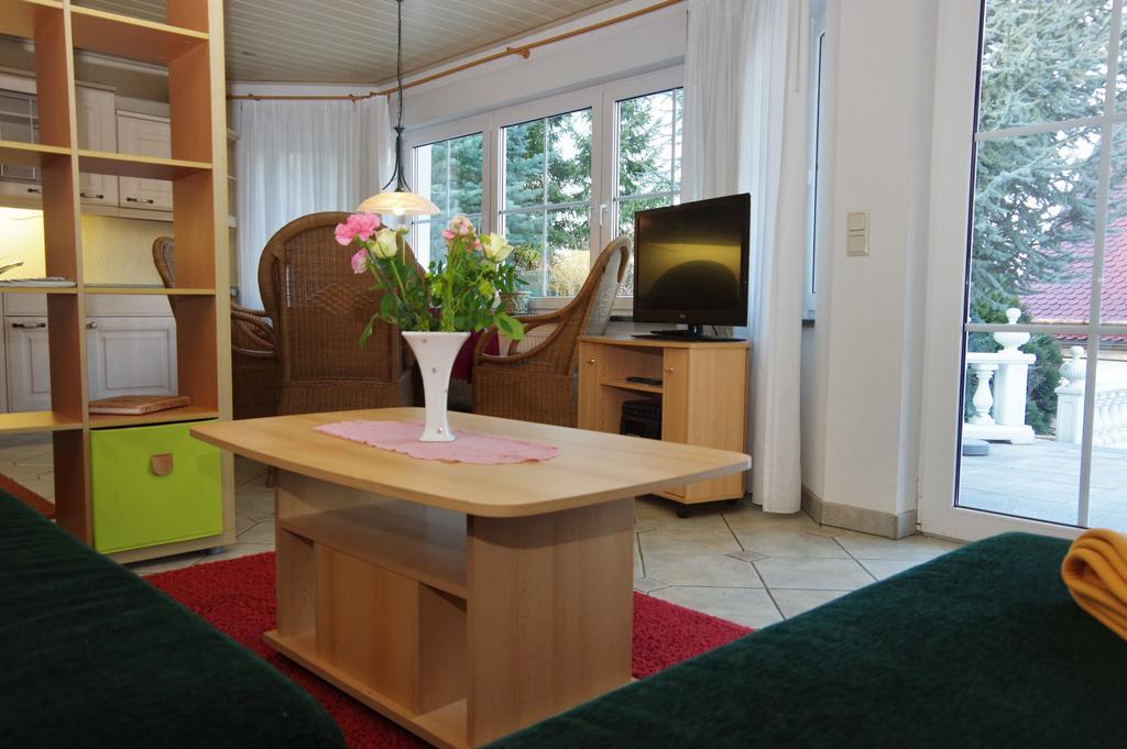 Gaestehaus Gaens - Ferienhaus Schirgiswalde-Kirschau Esterno foto