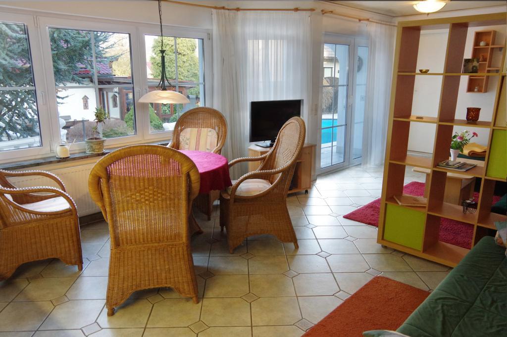 Gaestehaus Gaens - Ferienhaus Schirgiswalde-Kirschau Esterno foto
